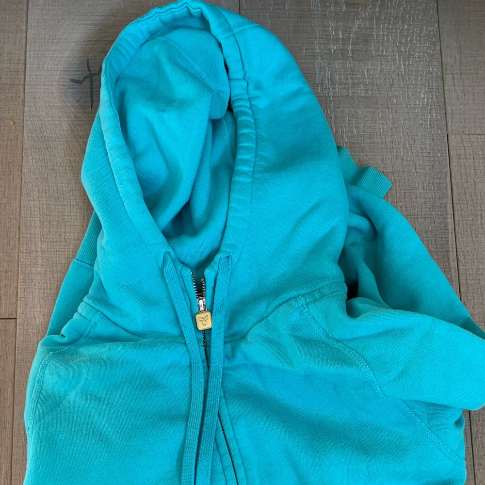 Aritzia TNA Zip Up